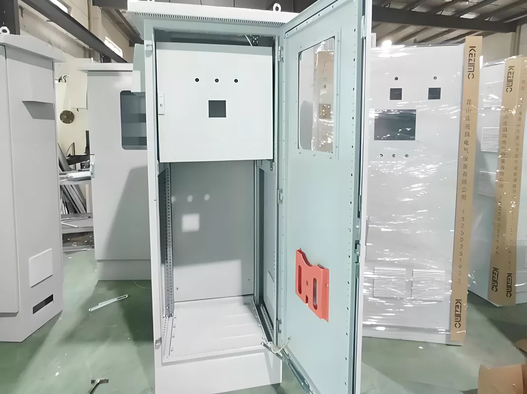 Jak síťový kabinet zlepší vaši IT infrastrukturu?